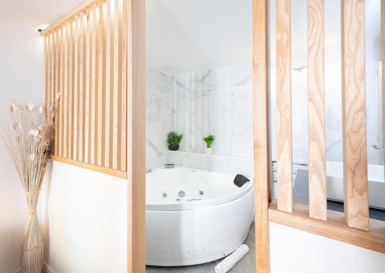 Petit Cocon Au Centre D'Annecy Apartment Екстериор снимка
